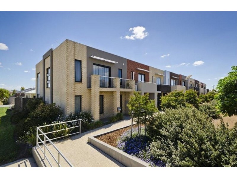 24 Prominence Boulevard, Tarneit VIC 3029