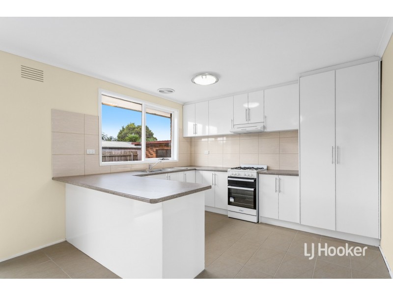 2 Barina Close, Keilor Downs VIC 3038