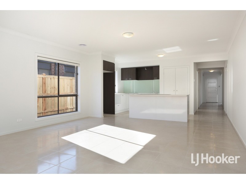 5 Aylesbury Avenue, Truganina VIC 3029