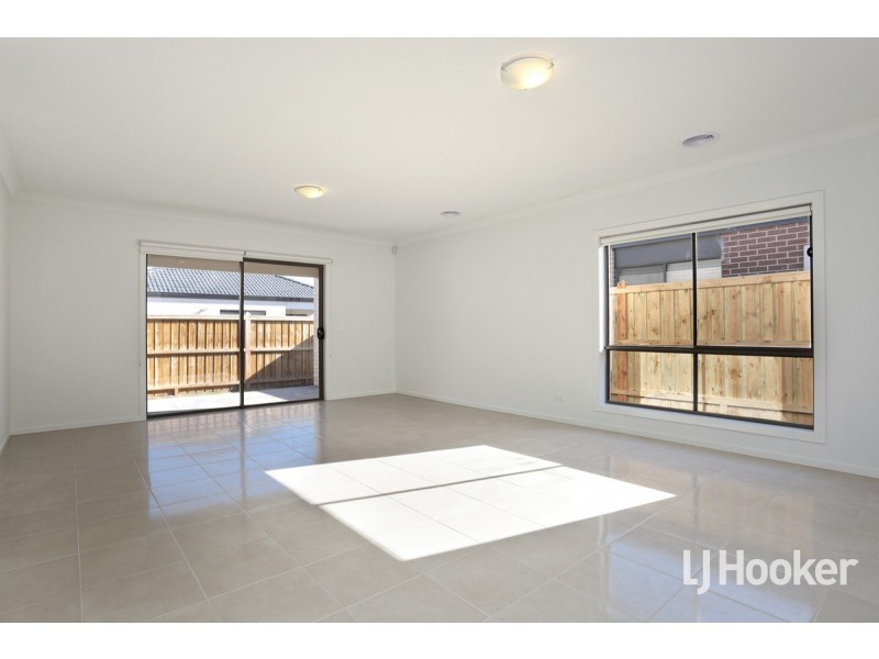 5 Aylesbury Avenue, Truganina VIC 3029