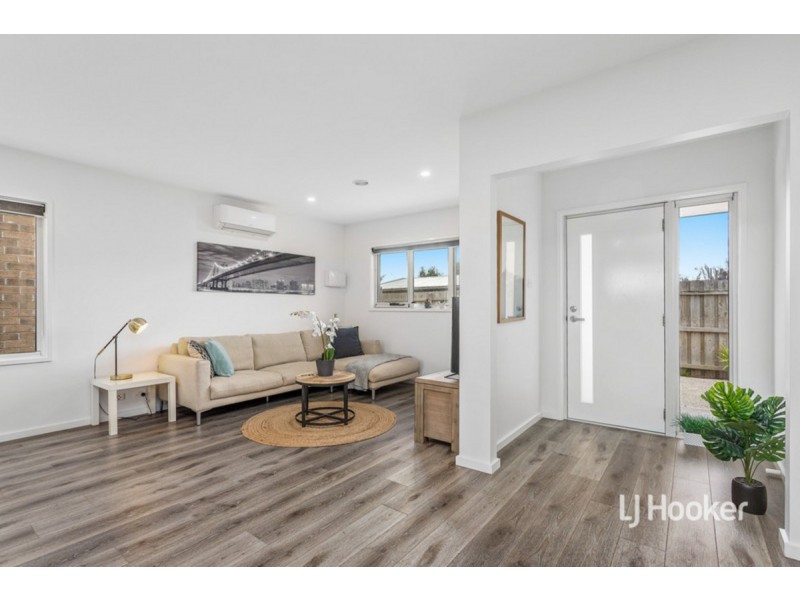 2/53 Margaret Street, Werribee VIC 3030