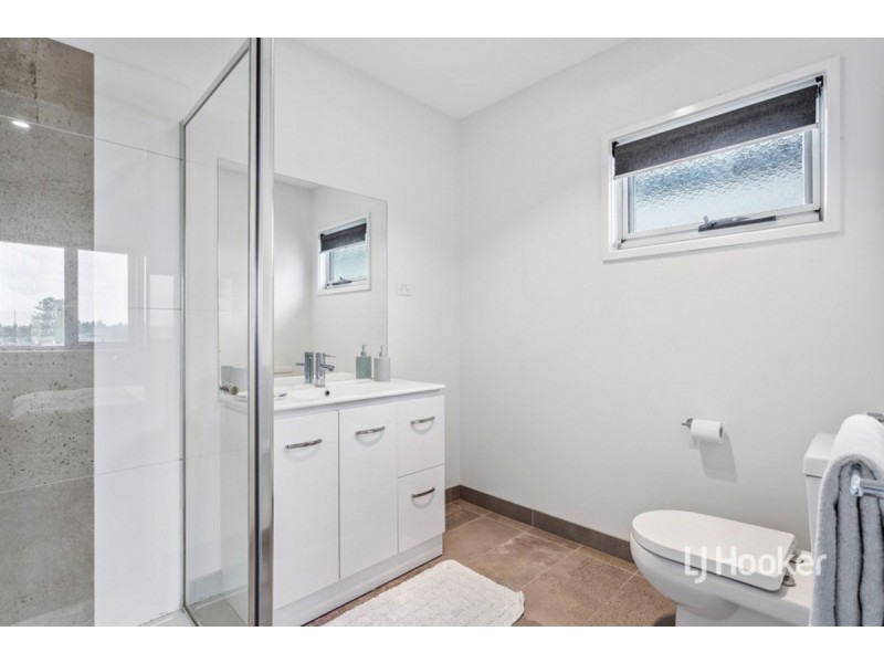 2/53 Margaret Street, Werribee VIC 3030