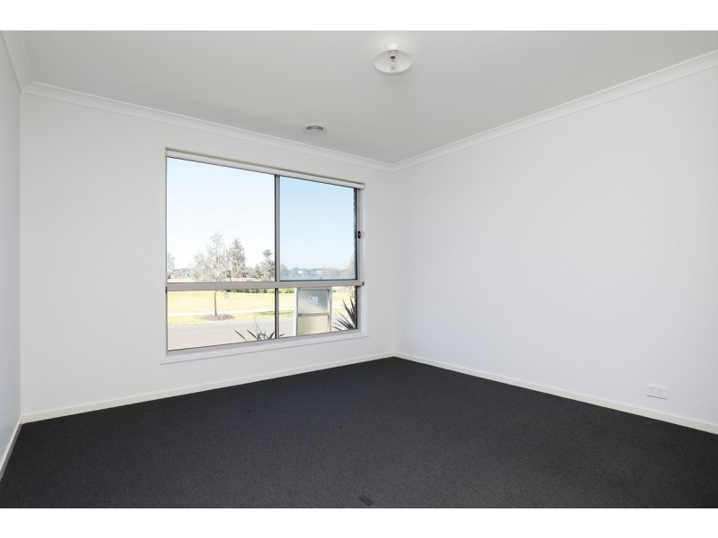 38 Badger Grove, Tarneit VIC 3029