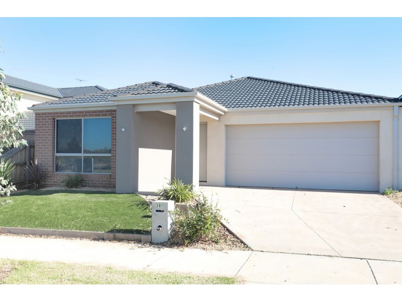 38 Badger Grove, Tarneit VIC 3029