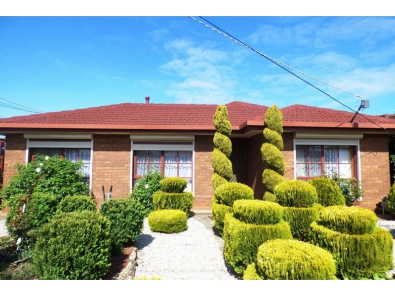 8 Strickland Avenue, Hoppers Crossing VIC 3029