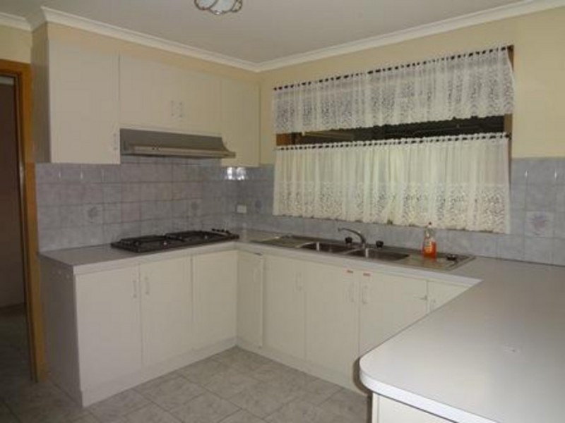 13 Cameron Drive., Hoppers Crossing VIC 3029