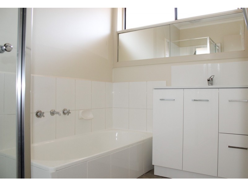 26 Ribblesdale Avenue, Wyndham Vale VIC 3024