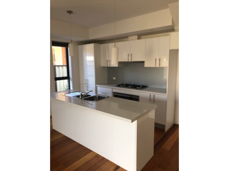 34 Sixth Avenue, Altona North VIC 3025