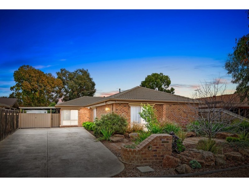 28 Mckenzie Crescent, Hoppers Crossing VIC 3029