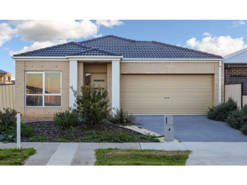 9 Mercantour Boulevard, Tarneit VIC 3029