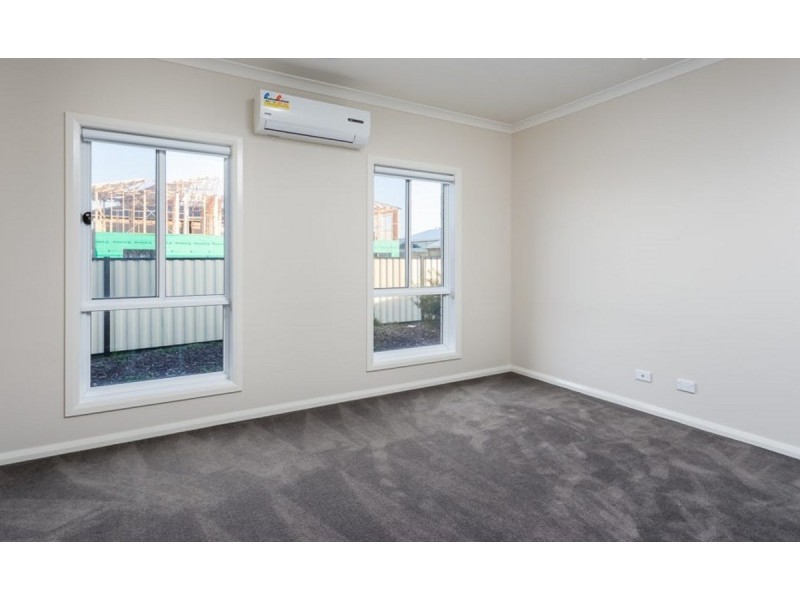 9 Mercantour Boulevard, Tarneit VIC 3029