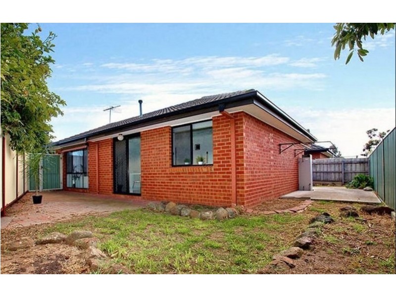 2/4 Paruna Place, Hoppers Crossing VIC 3029