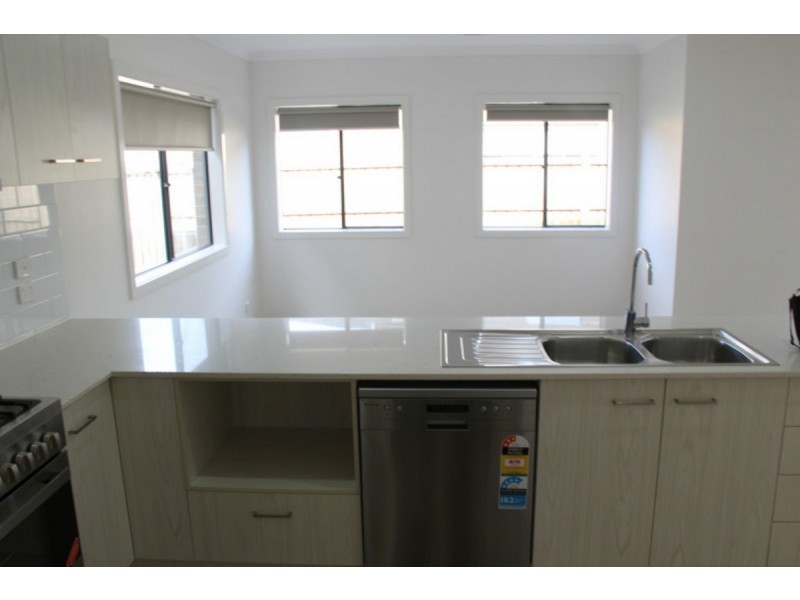 28 Drinkwater Street, Truganina VIC 3029