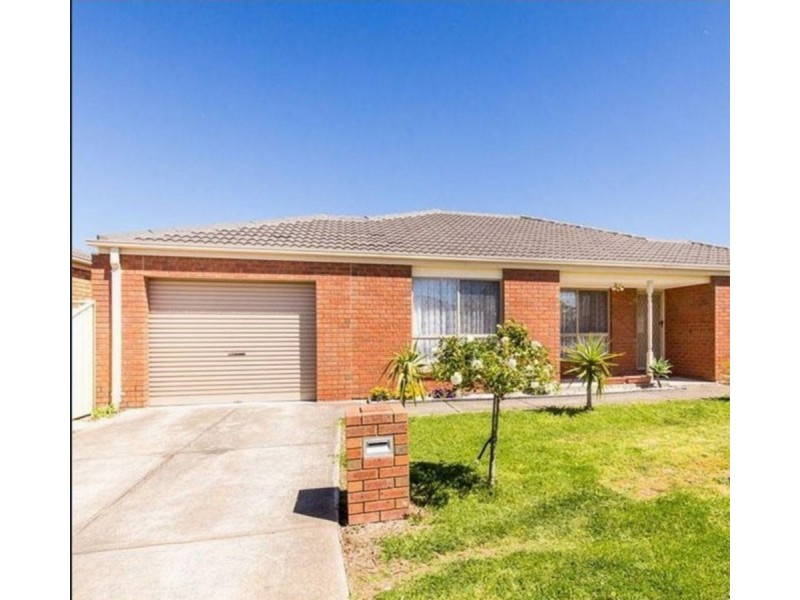 15 Lauderdale Drive, Tarneit VIC 3029
