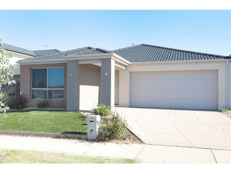 38 Badger Grove, Tarneit VIC 3029