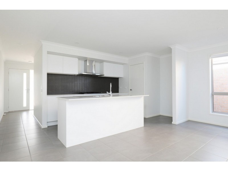 38 Badger Grove, Tarneit VIC 3029