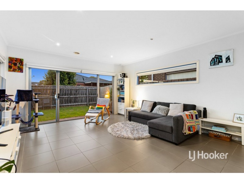 2/33 Memphis Drive, Truganina VIC 3029