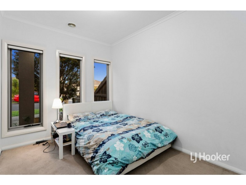 2/33 Memphis Drive, Truganina VIC 3029