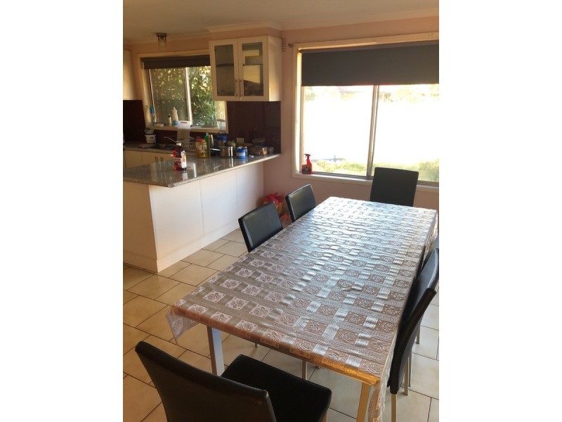 13 Spring Drive, Hoppers Crossing VIC 3029