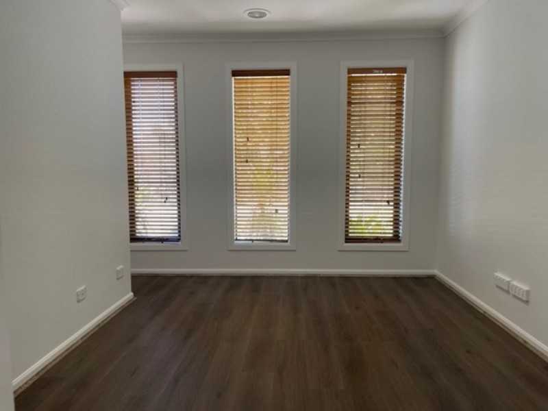 35 Emperor Parade, Tarneit VIC 3029