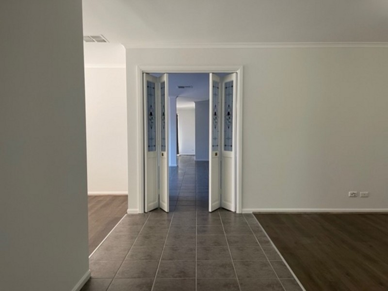 35 Emperor Parade, Tarneit VIC 3029