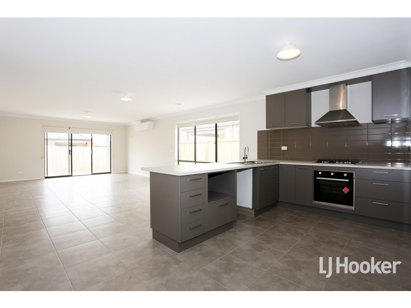 16 Josephine Street, Werribee VIC 3030