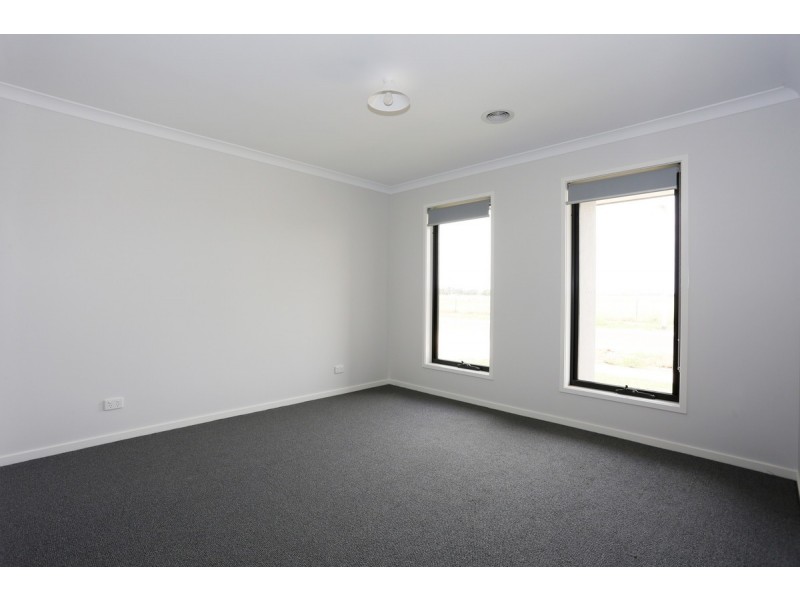 14 Josephine Street, Werribee VIC 3030