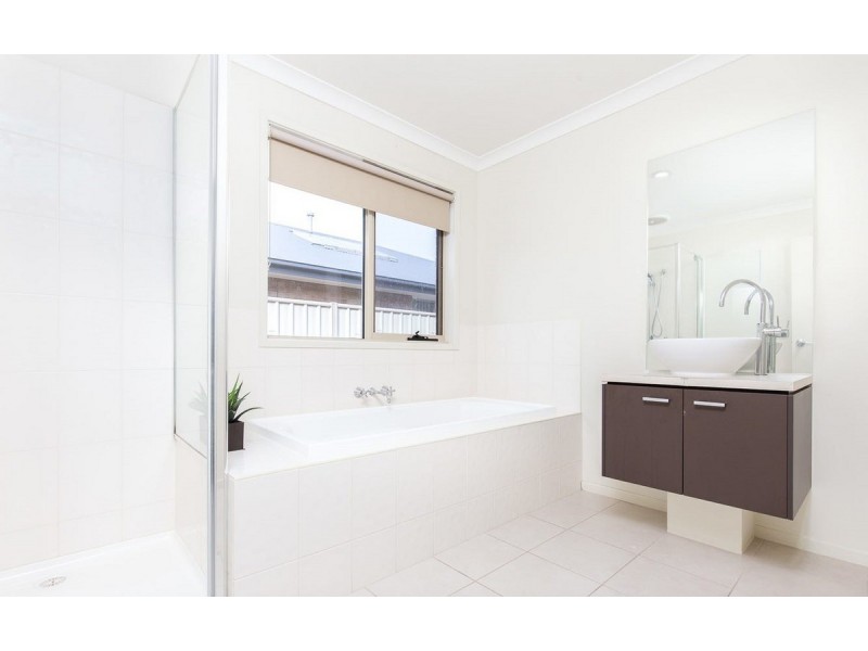 3 Romi Way, Truganina VIC 3029