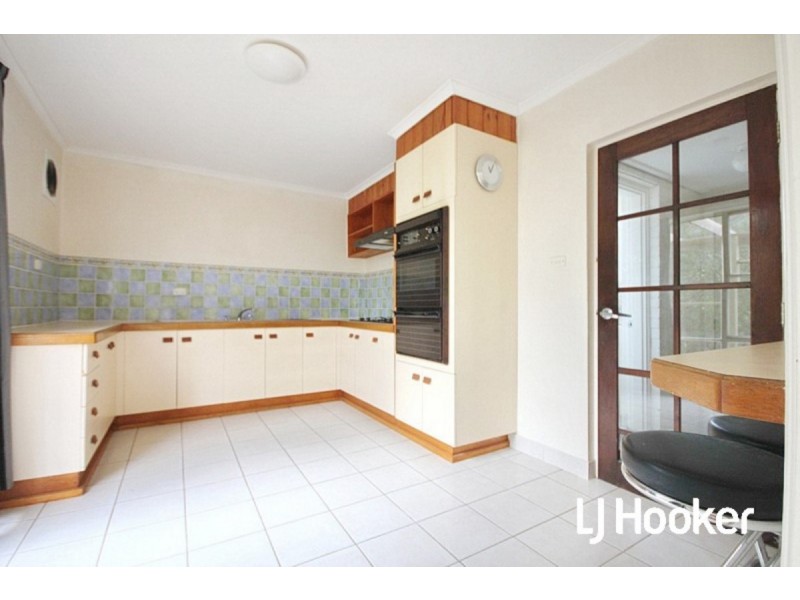 11 Golden Avenue, Werribee VIC 3030