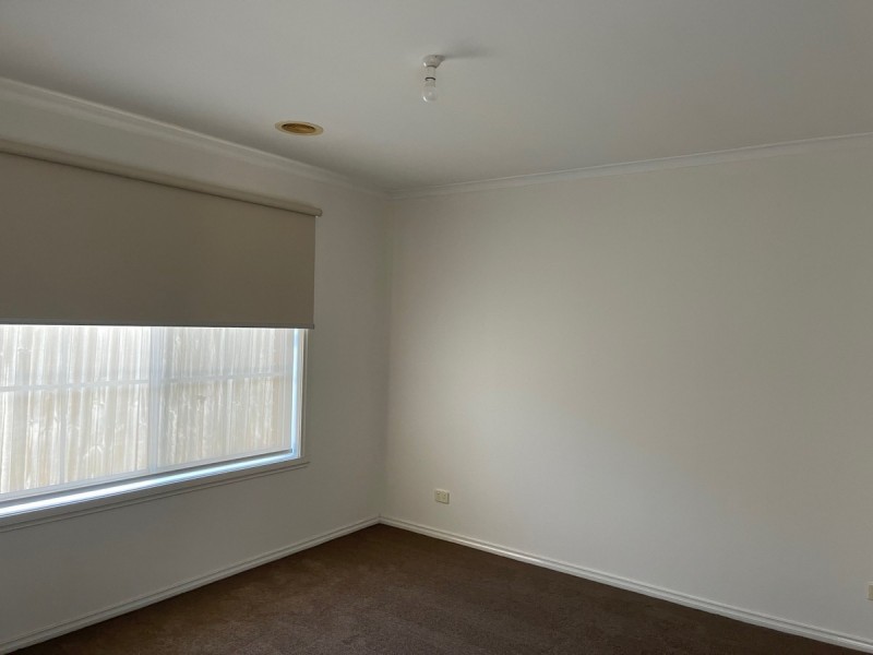 2/250 Hogans Road, Hoppers Crossing VIC 3029