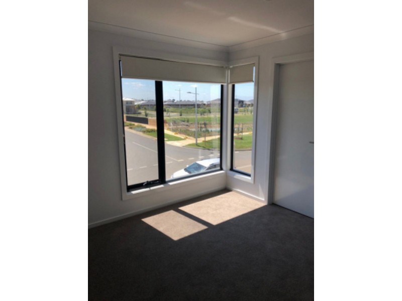 22 Heathwren View, Werribee VIC 3030