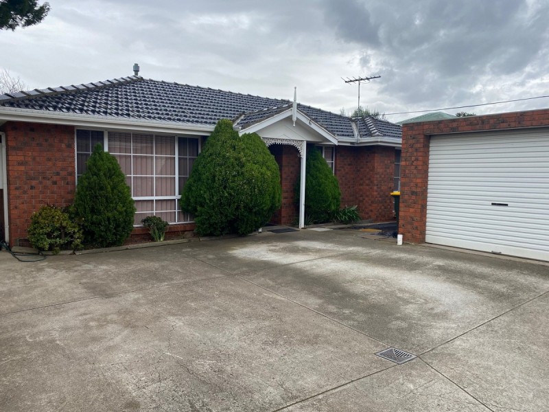 2/45 Oakdene Grove South, Altona Meadows VIC 3028