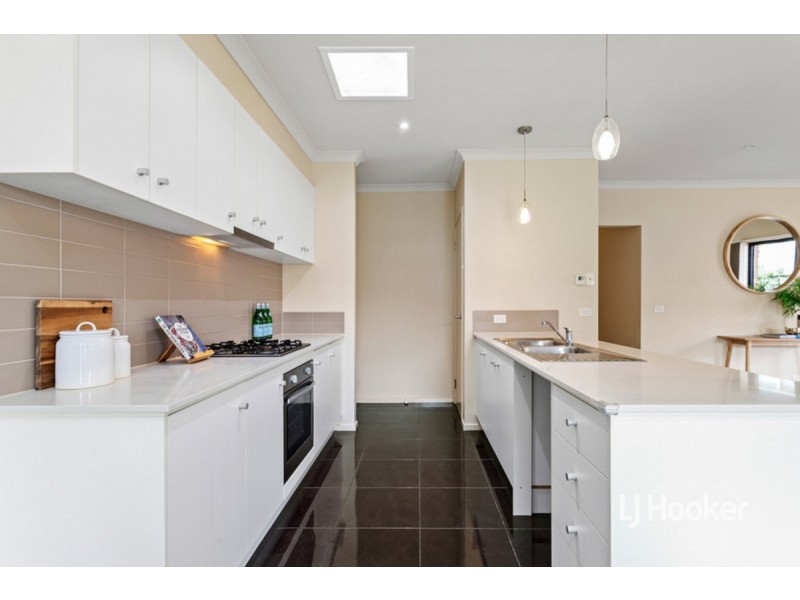 30 Crossway Avenue, Tarneit VIC 3029