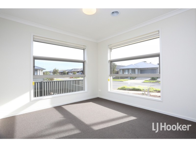 9 Abbeygate Drive, Werribee VIC 3030