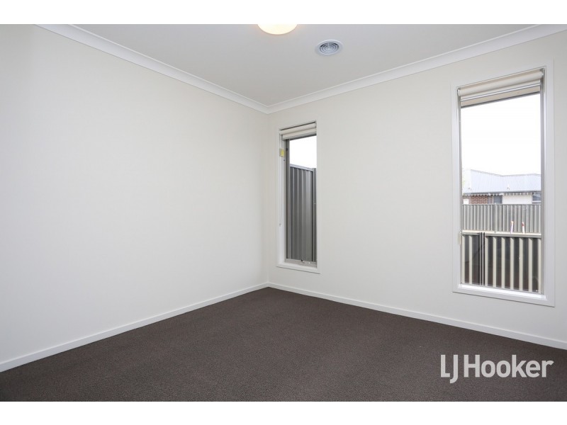 9 Abbeygate Drive, Werribee VIC 3030