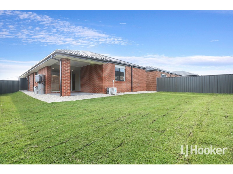 9 Abbeygate Drive, Werribee VIC 3030