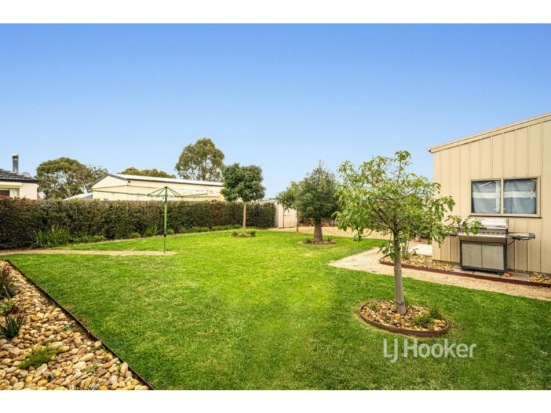 6 Hilden Close, Hoppers Crossing VIC 3029
