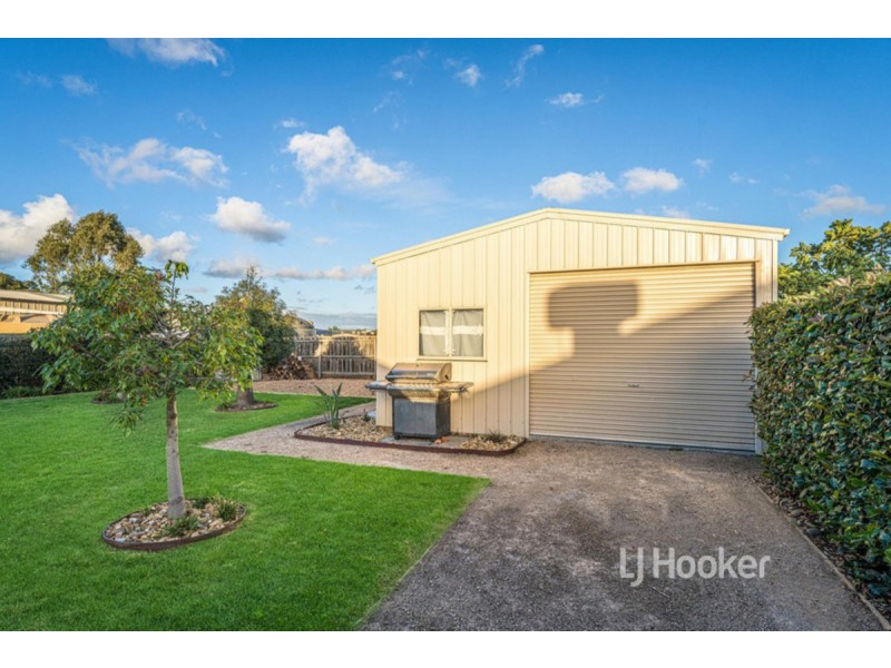6 Hilden Close, Hoppers Crossing VIC 3029