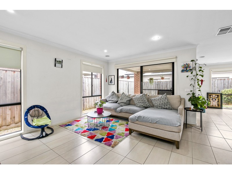 61 Mclachlan Drive, Williams Landing VIC 3027