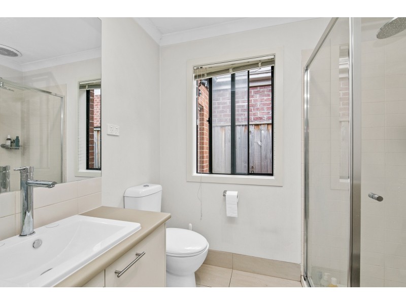 61 Mclachlan Drive, Williams Landing VIC 3027