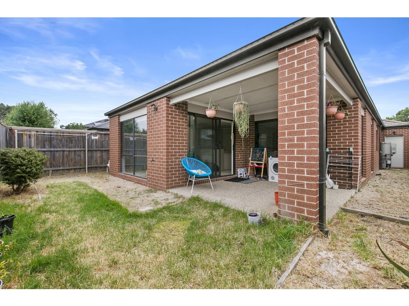 61 Mclachlan Drive, Williams Landing VIC 3027