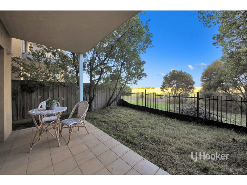 40/1 Greg Norman Drive, Sanctuary Lakes VIC 3030