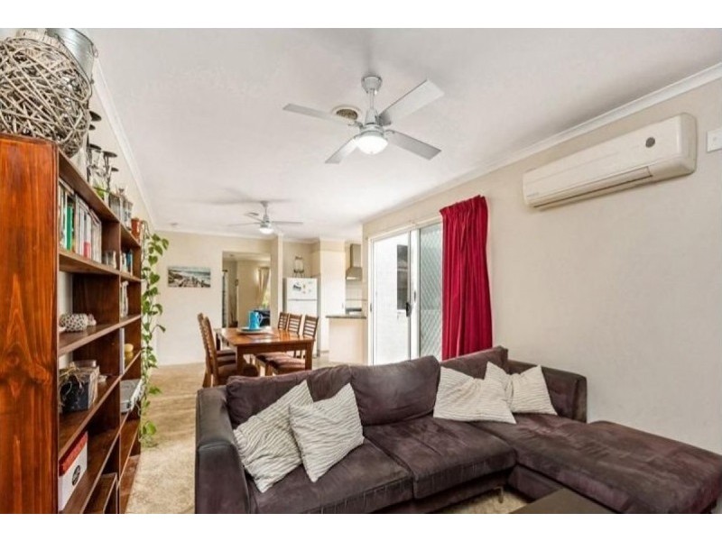 27 Dalkeith Drive, Point Cook VIC 3030