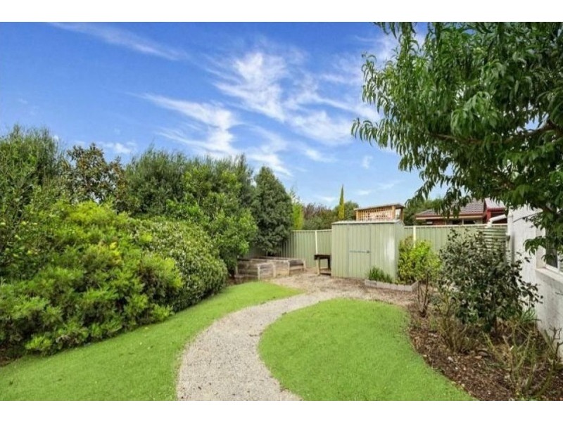 27 Dalkeith Drive, Point Cook VIC 3030