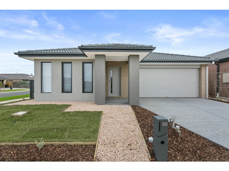 50 Pintail Drive, Melton South VIC 3338
