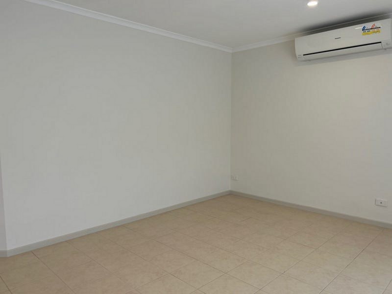 2/2 Cooper Street, Hoppers Crossing VIC 3029