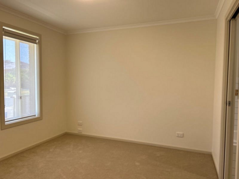 2/2 Cooper Street, Hoppers Crossing VIC 3029