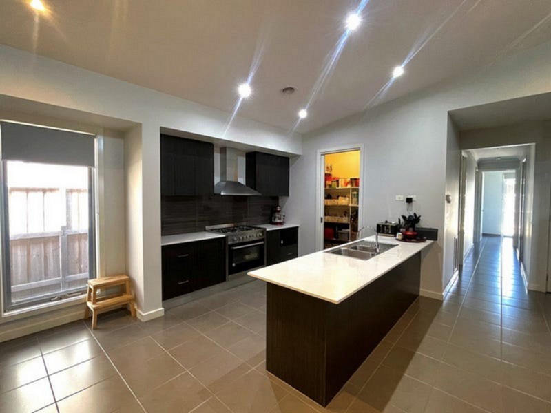 25 Delaney Boulevard, Williams Landing VIC 3027