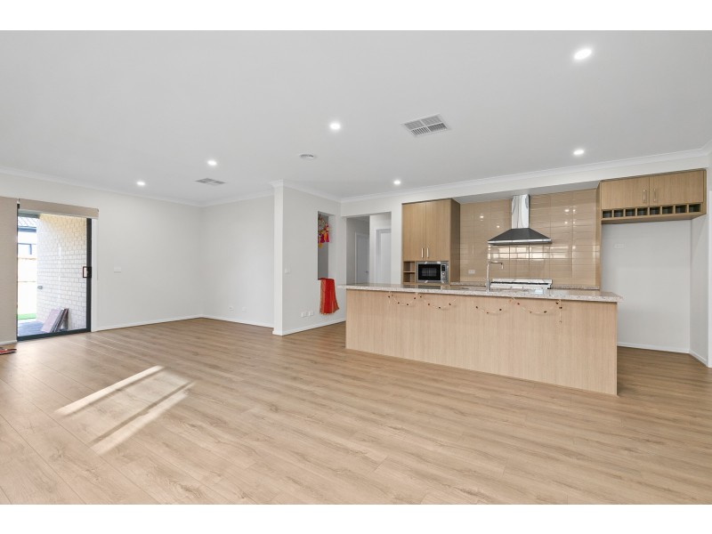 12 Crantock Way, Werribee VIC 3030