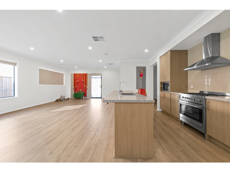 12 Crantock Way, Werribee VIC 3030